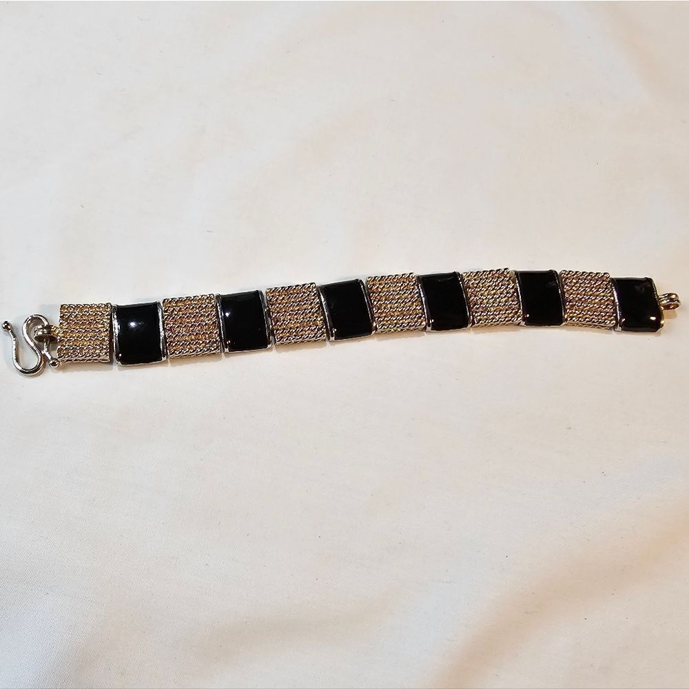 Vintage Park Lane Bracelet – Black Enamel & Goldtone ✨